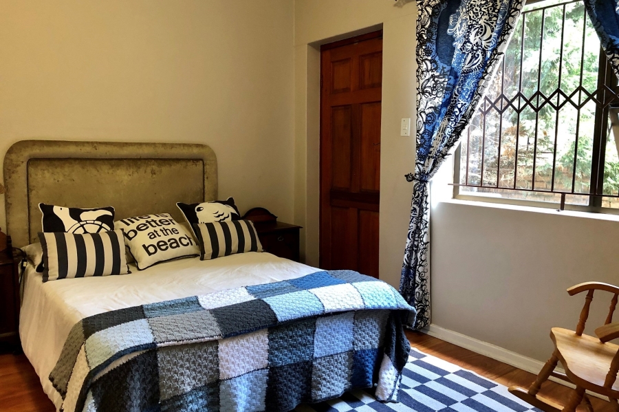 7 Bedroom Property for Sale in Plattekloof Western Cape